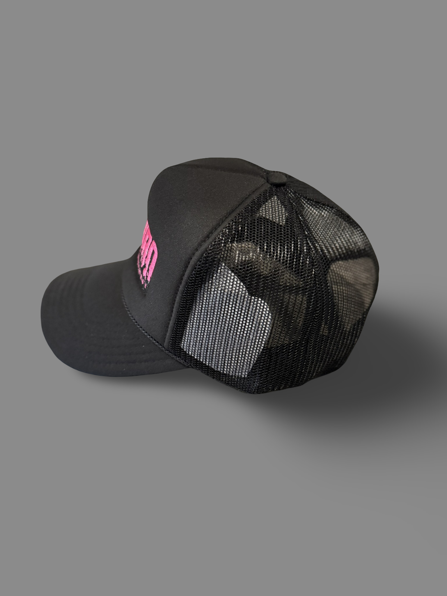UN CORO ENT - Trucker Hat
