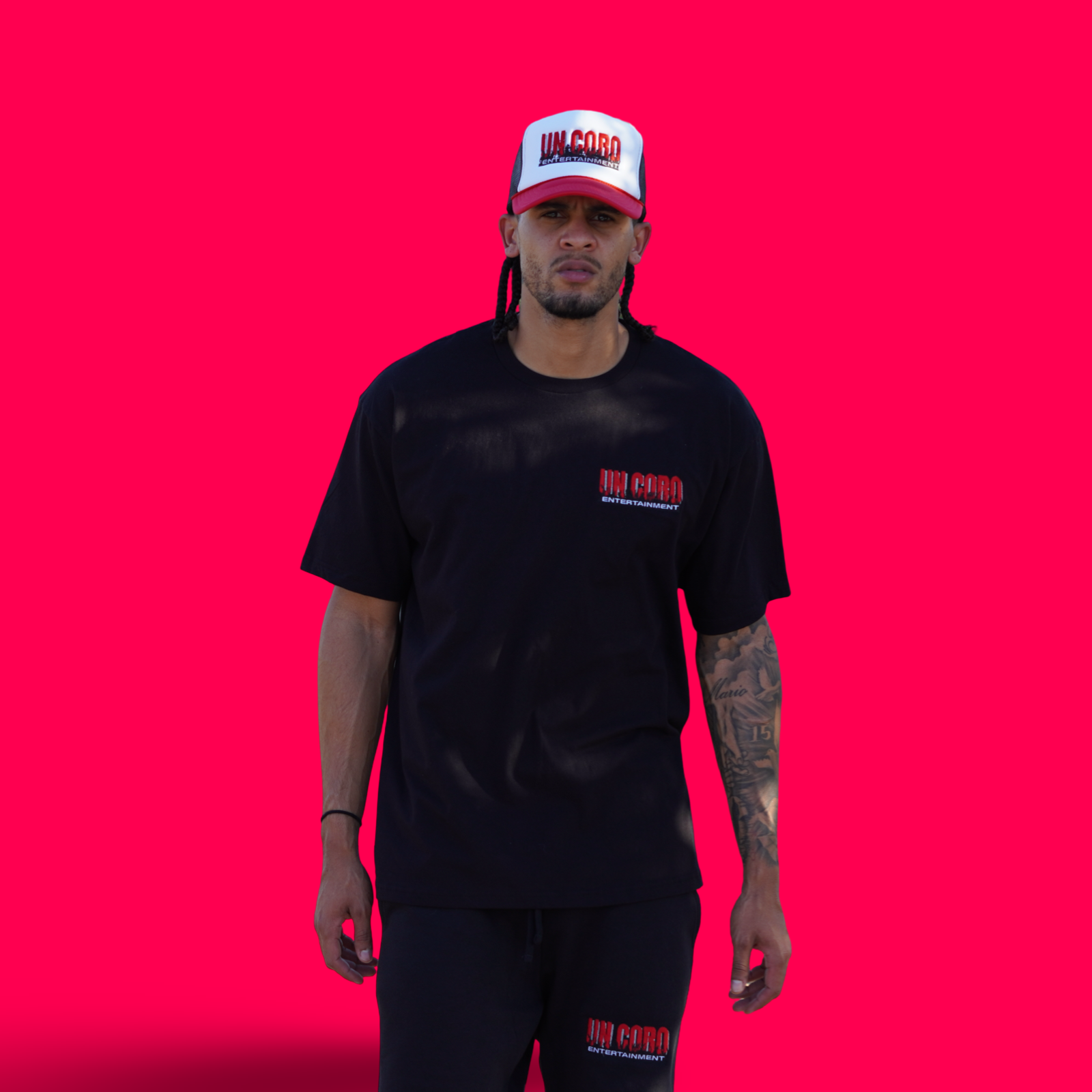 UN CORO. ENT Short Sleeve  T-shirt